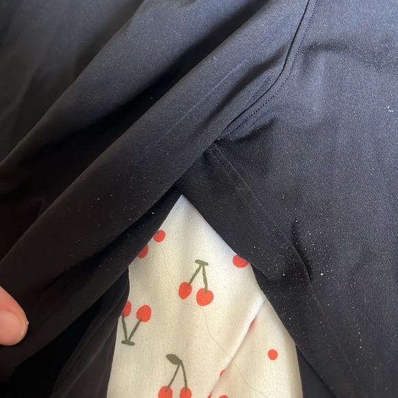 Lululemon joggers - Picture 2 of 5